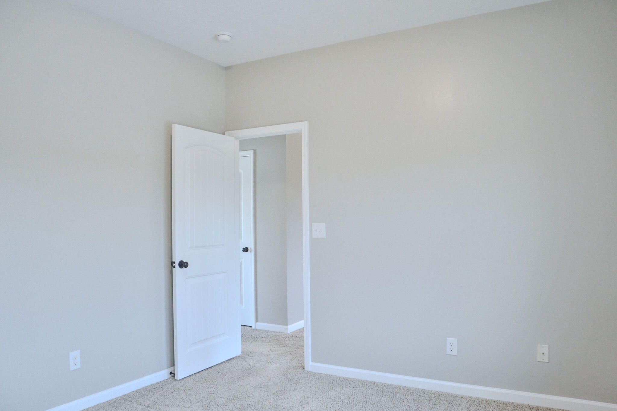 909 Westlawn Drive
