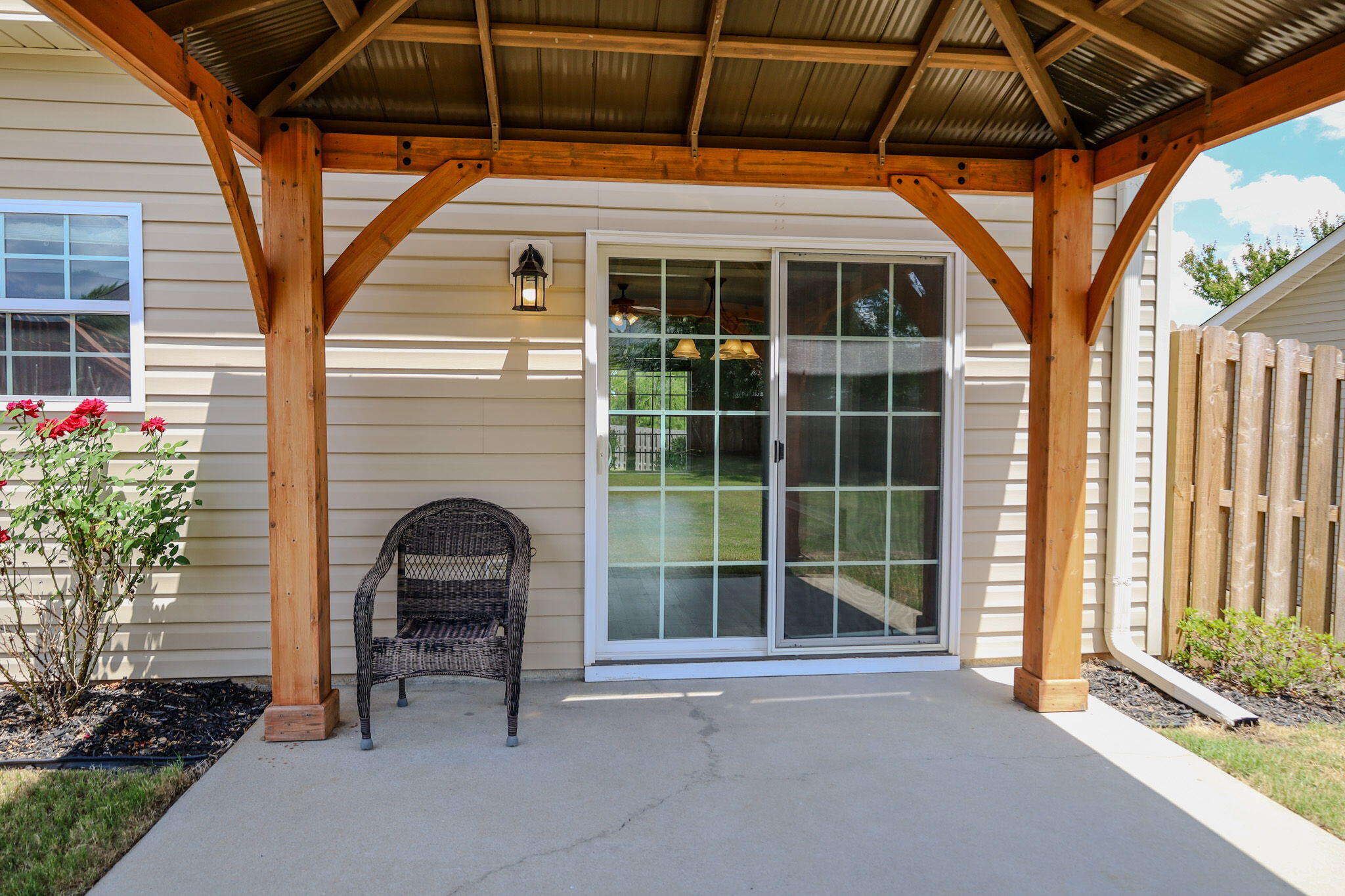 909 Westlawn Drive