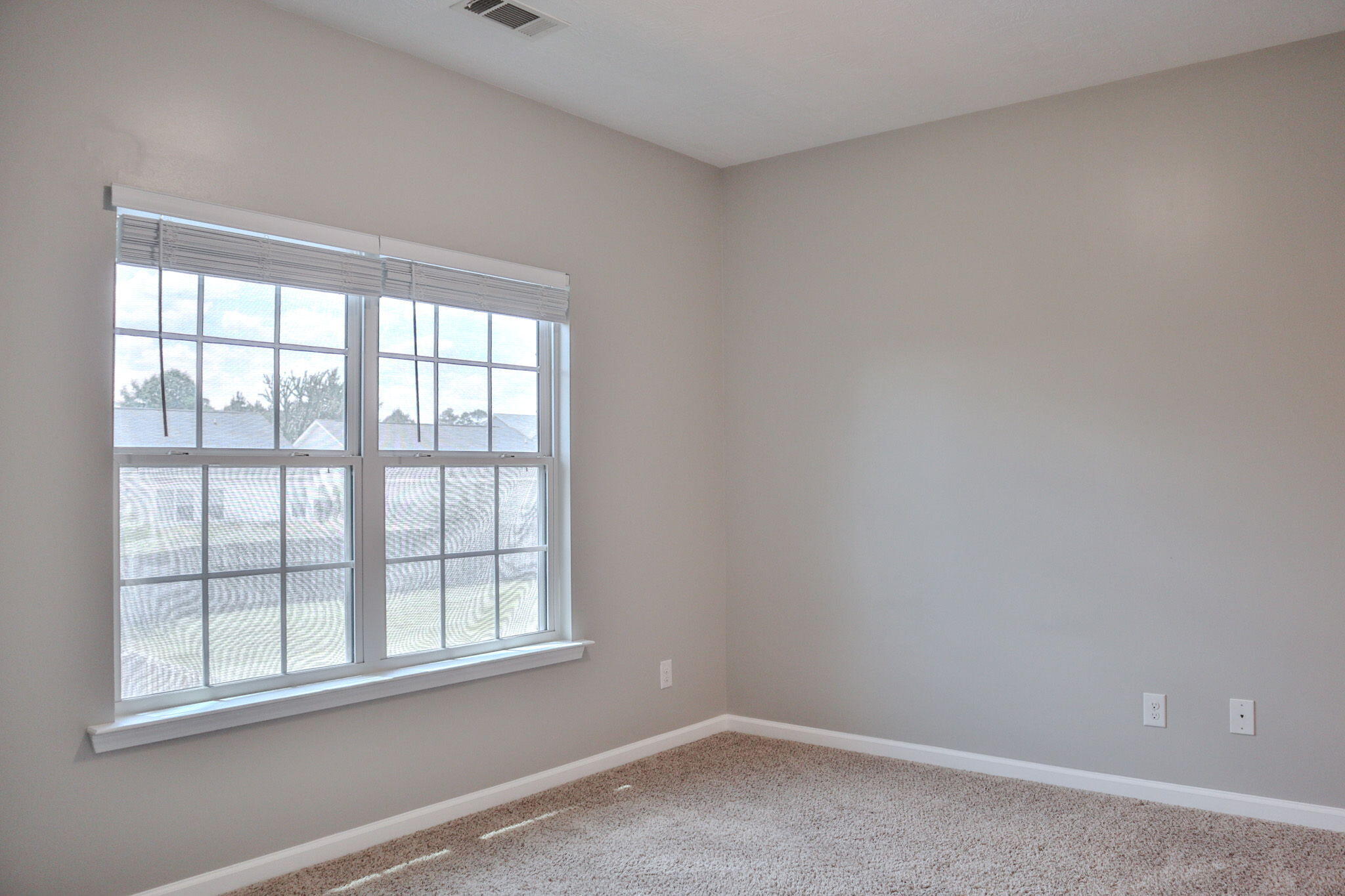 909 Westlawn Drive