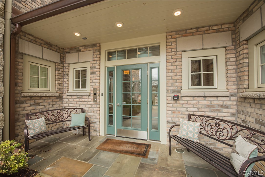 512 Libbie Avenue Unit: U4
