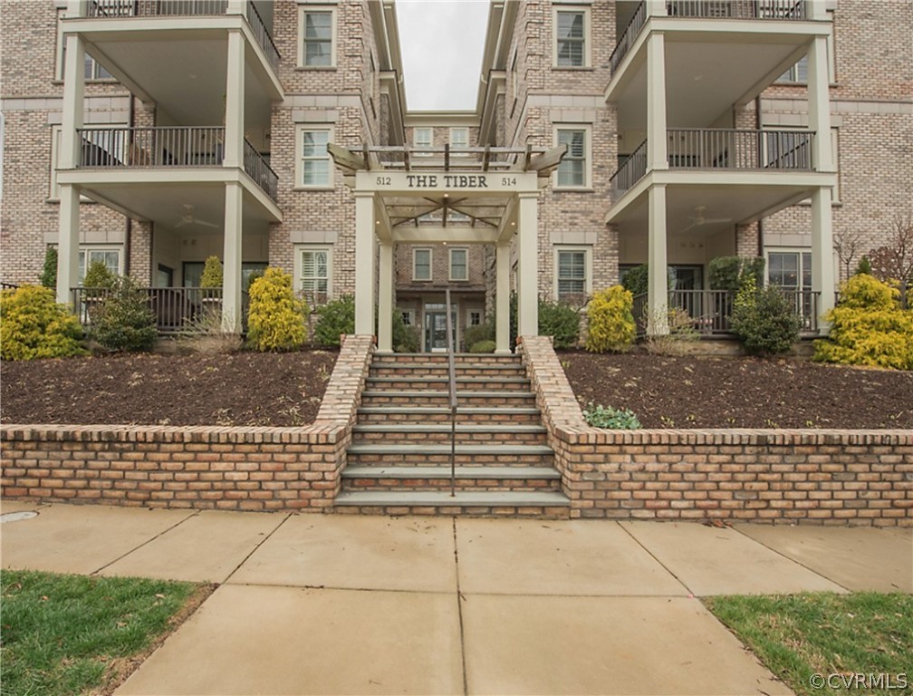 512 Libbie Avenue Unit: U4
