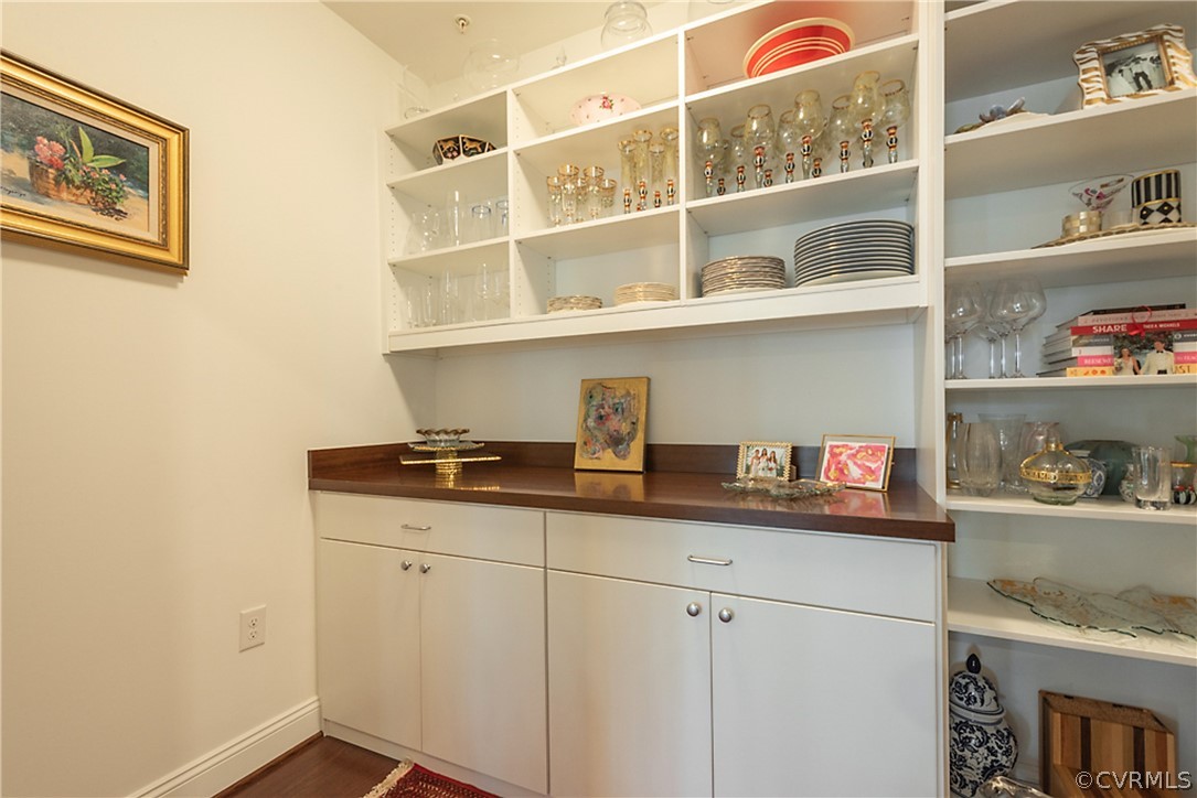 512 Libbie Avenue Unit: U4