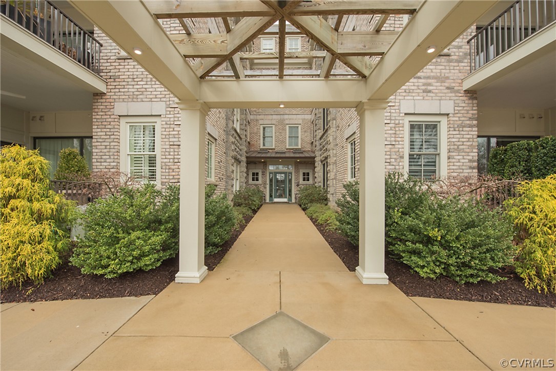 512 Libbie Avenue Unit: U4