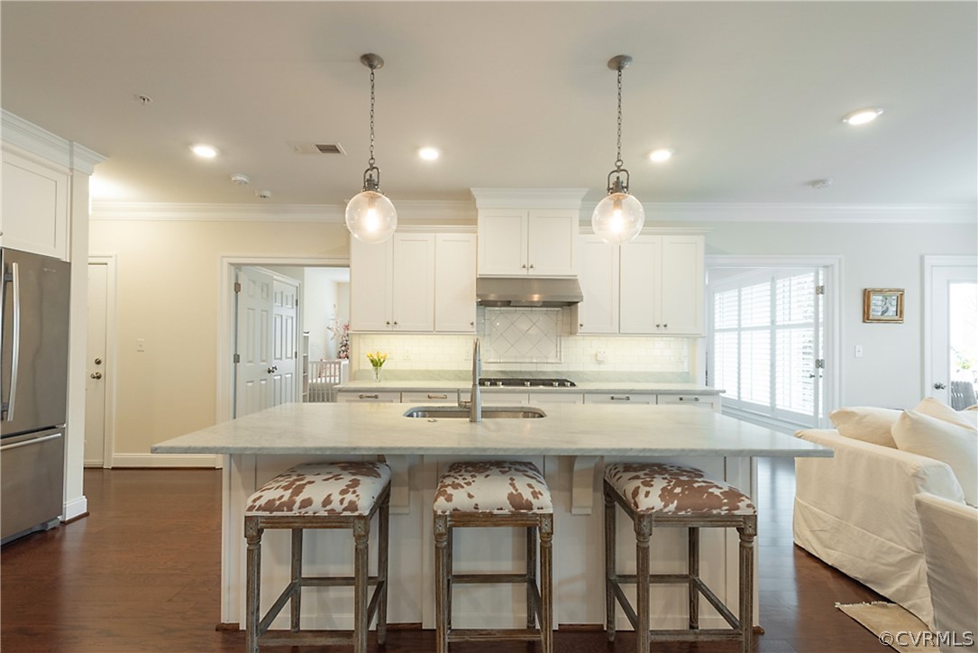 512 Libbie Avenue Unit: U4