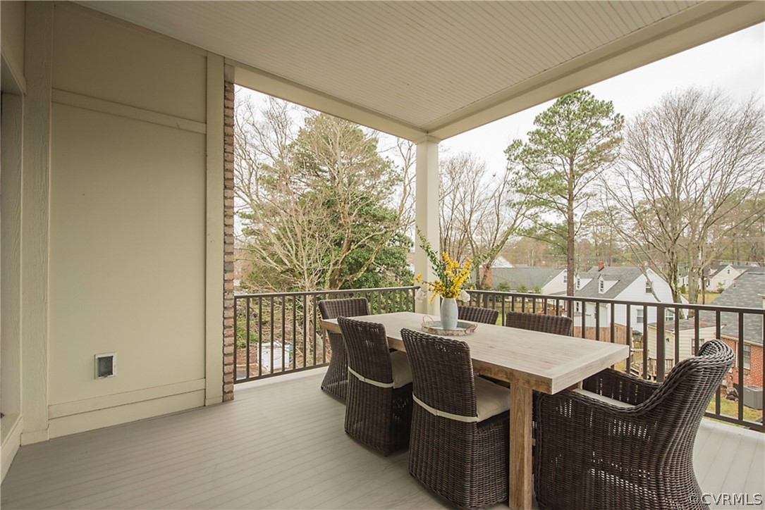 512 Libbie Avenue Unit: U4