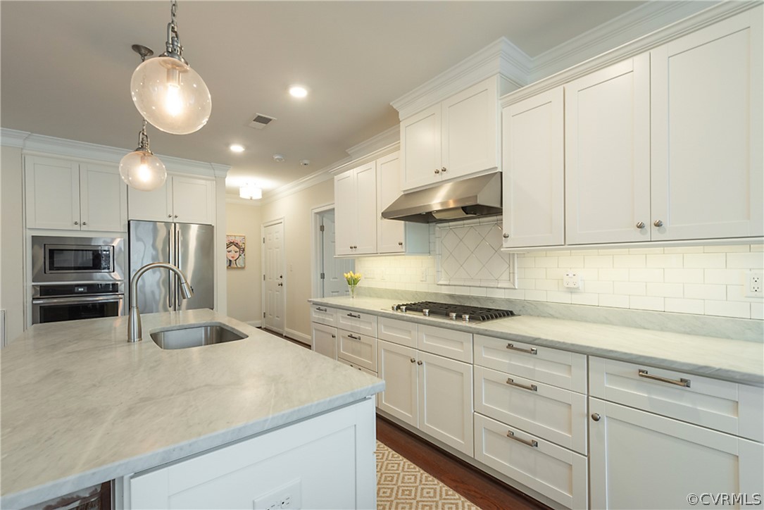 512 Libbie Avenue Unit: U4