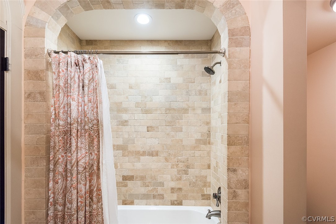 2007 Monument Avenue Unit: U2