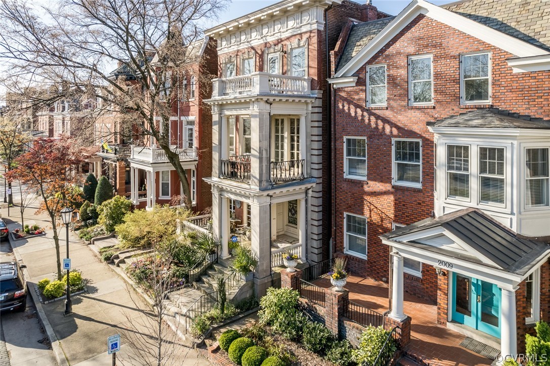 2007 Monument Avenue Unit: U2