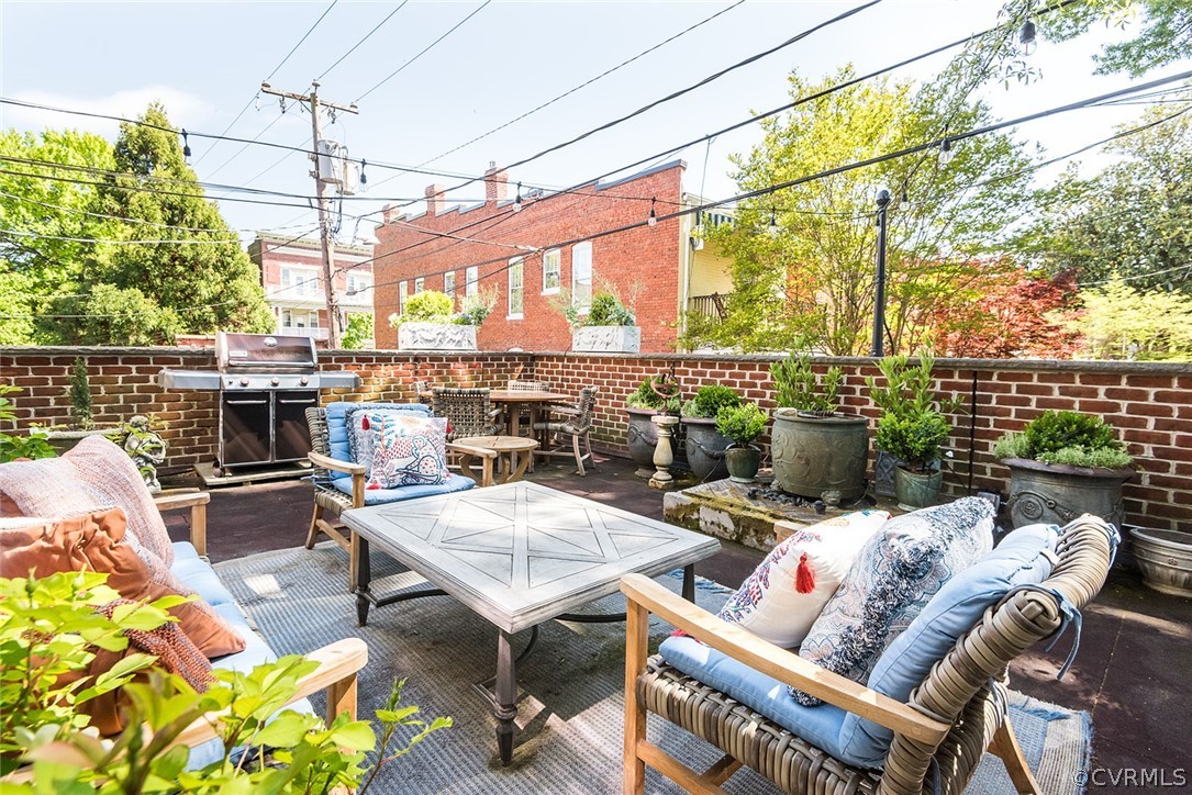 2007 Monument Avenue Unit: U2