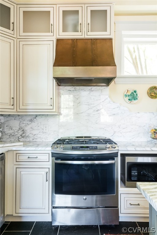 2007 Monument Avenue Unit: U2