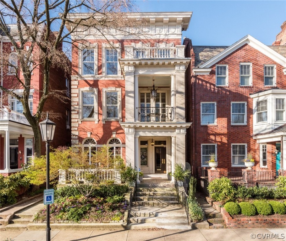 2007 Monument Avenue Unit: U2