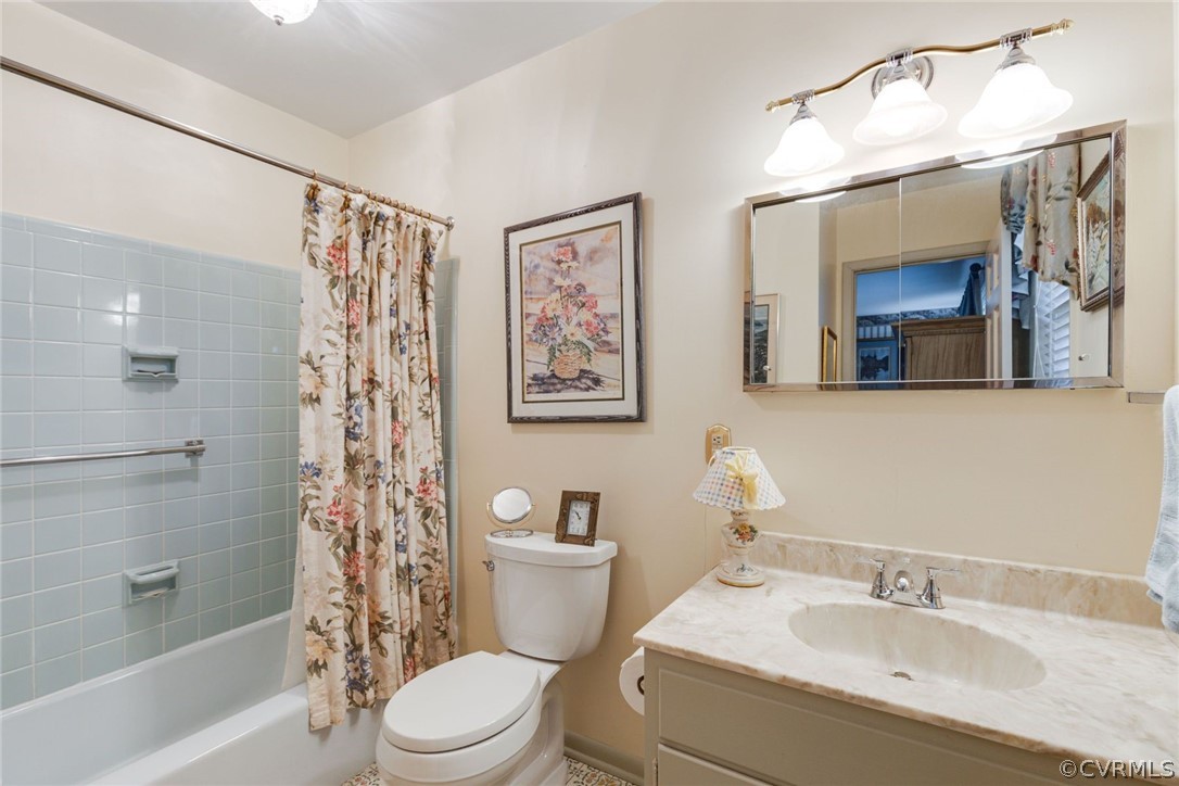 6161 River Road Unit: 37