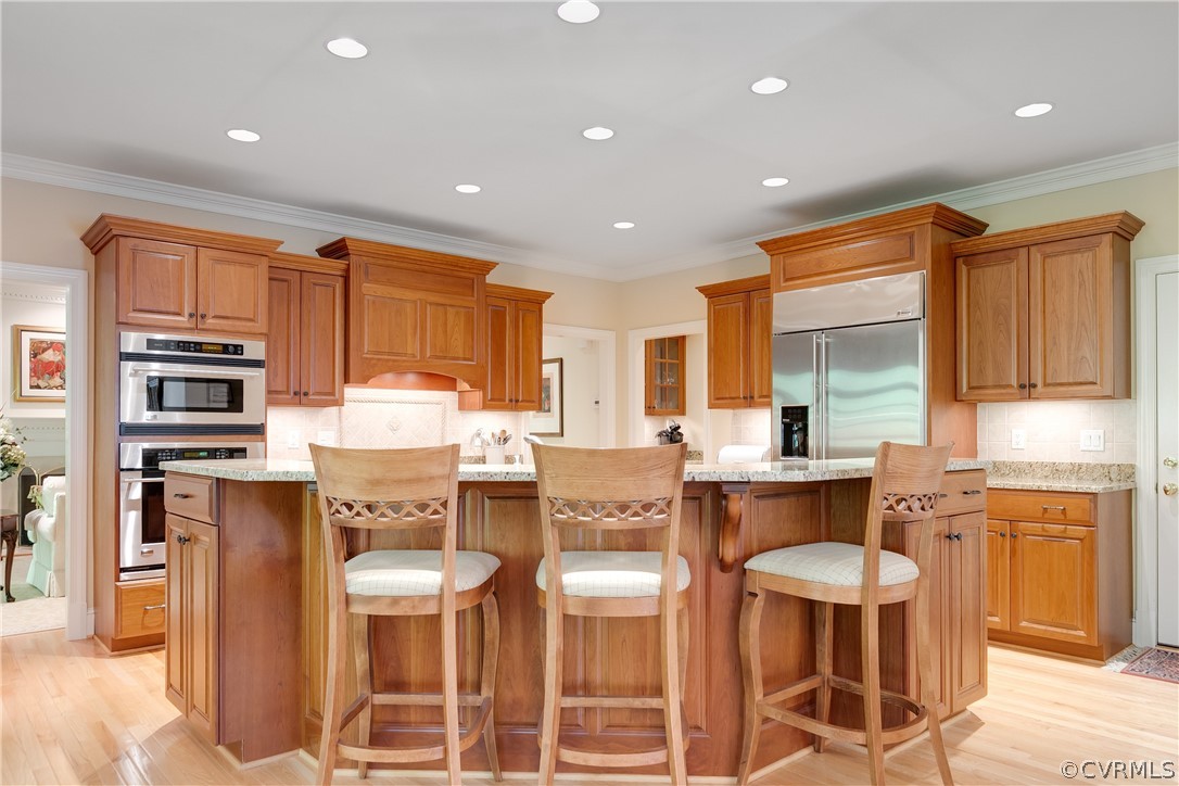 124 Lindenhurst