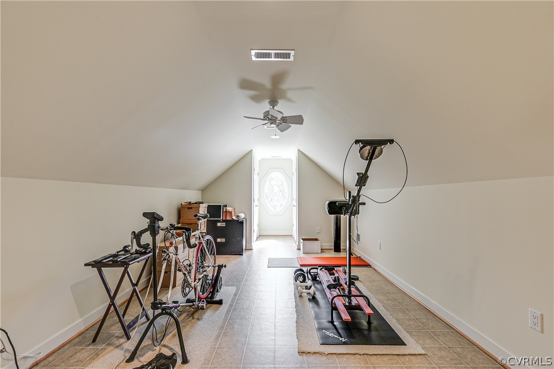 124 Lindenhurst