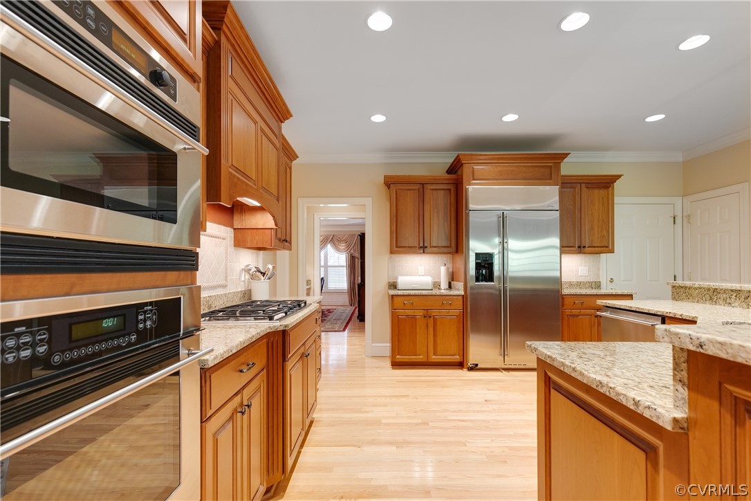 124 Lindenhurst