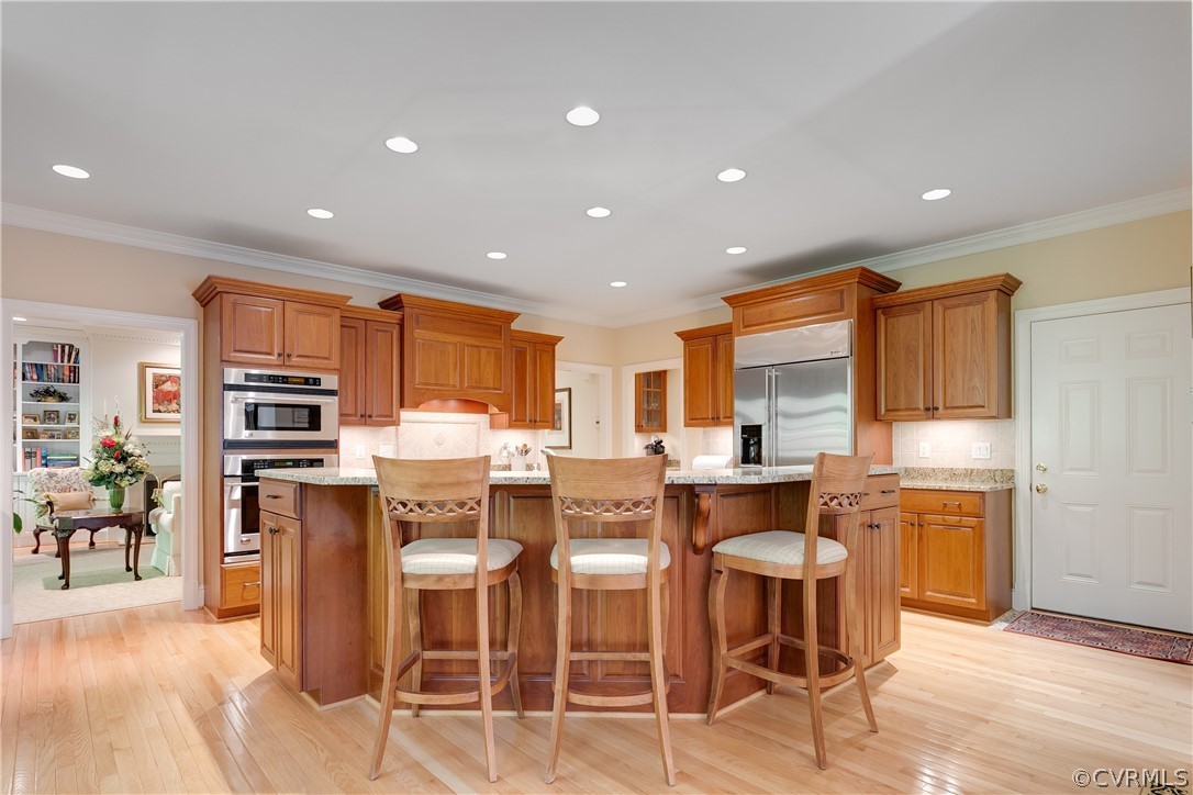 124 Lindenhurst