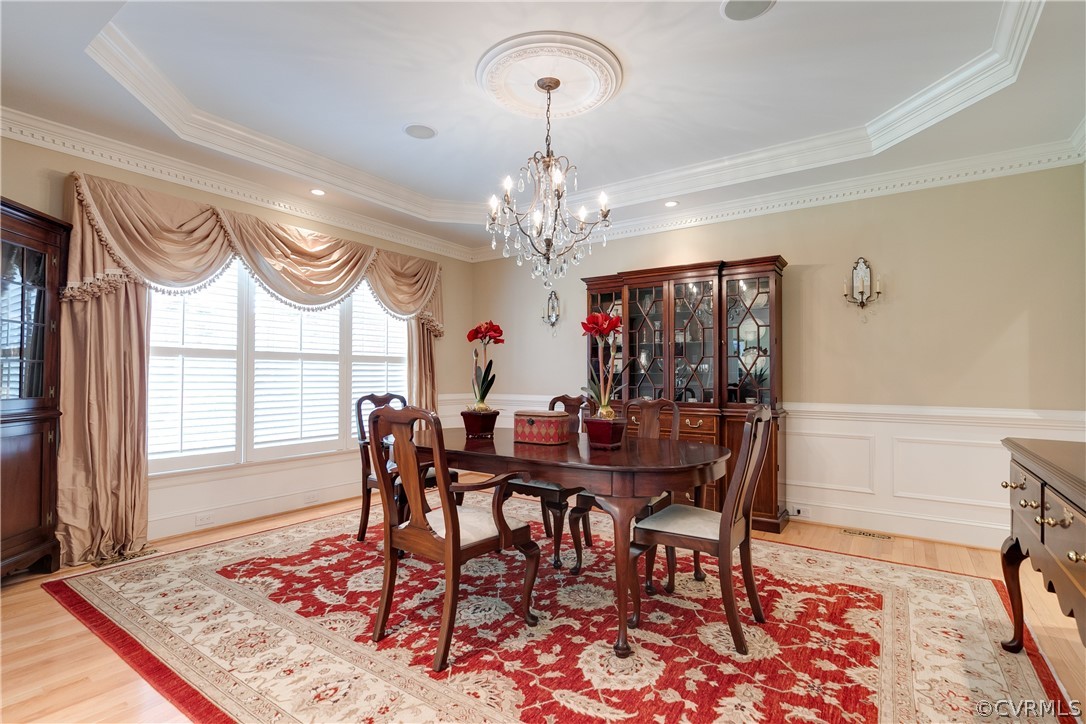 124 Lindenhurst