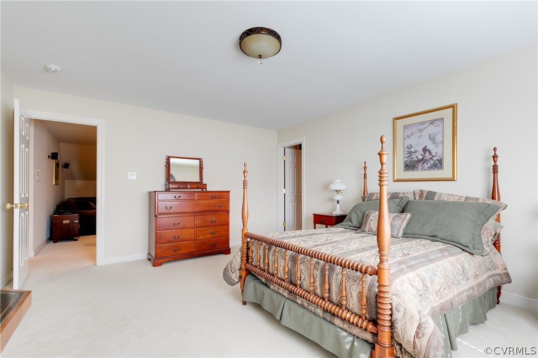 124 Lindenhurst
