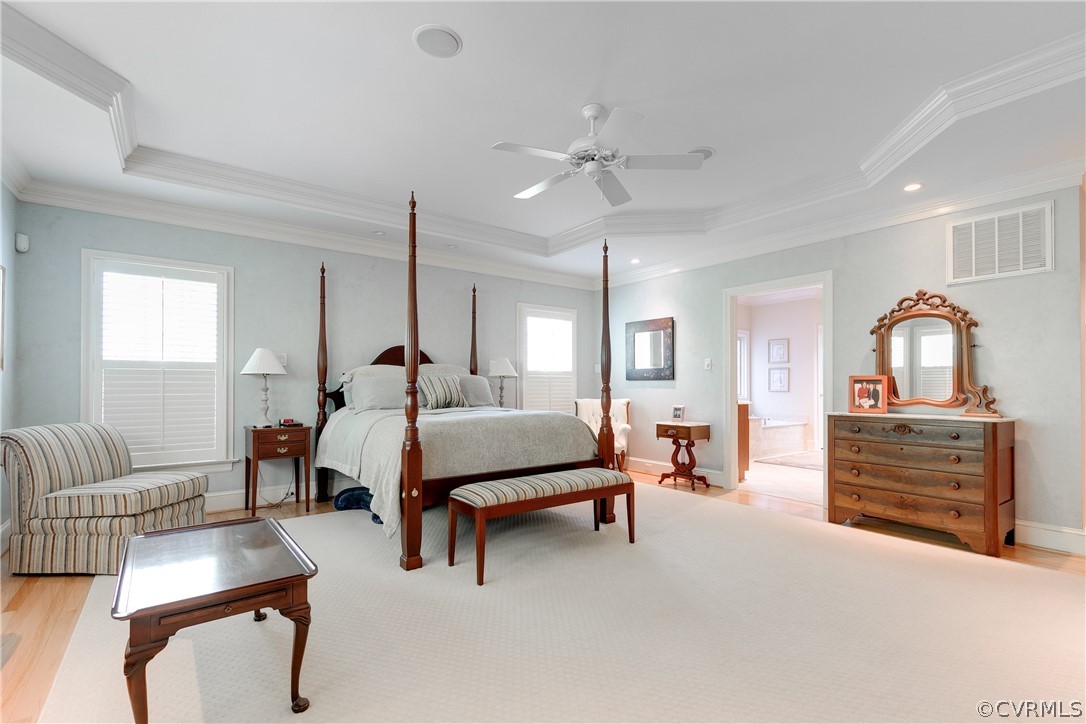 124 Lindenhurst