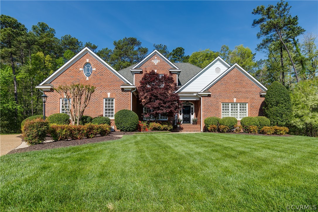 124 Lindenhurst