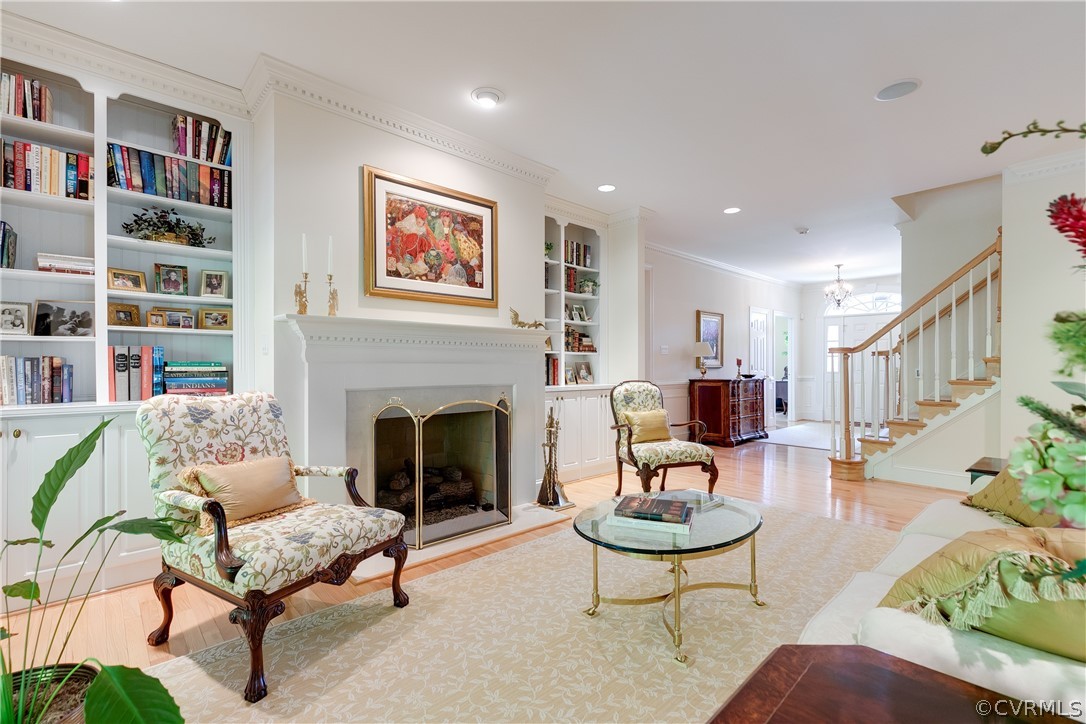 124 Lindenhurst