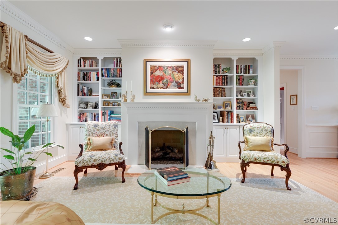 124 Lindenhurst