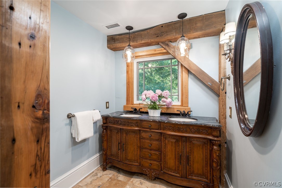 271 John Tyler Memorial Highway