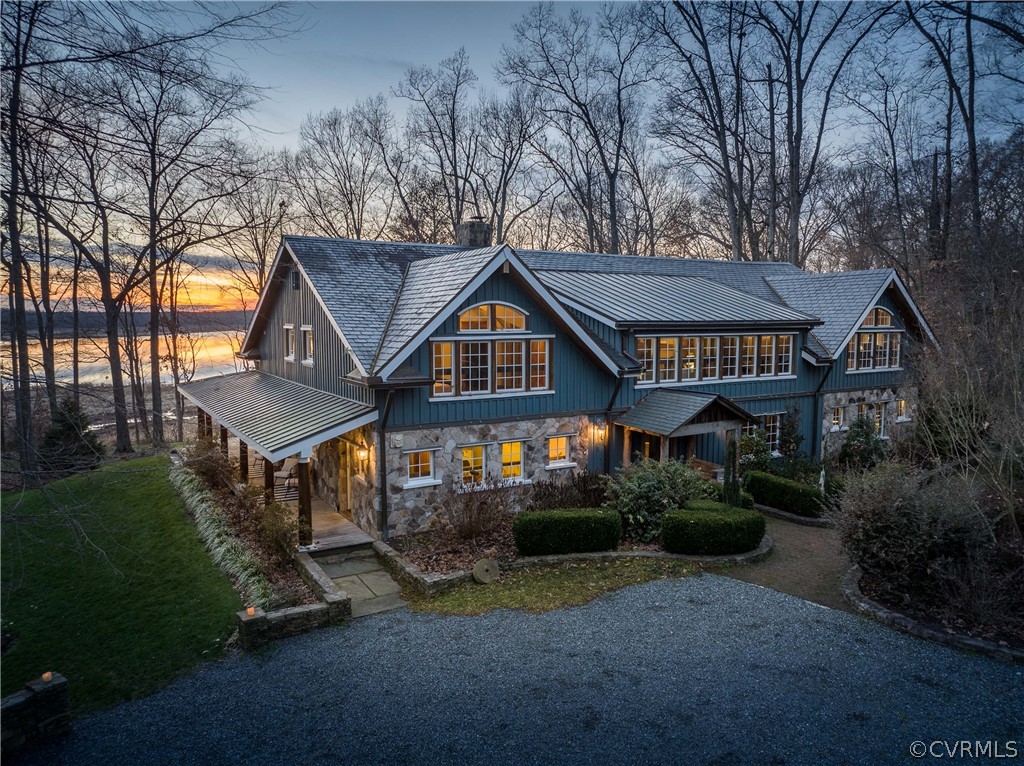 271 John Tyler Memorial Highway