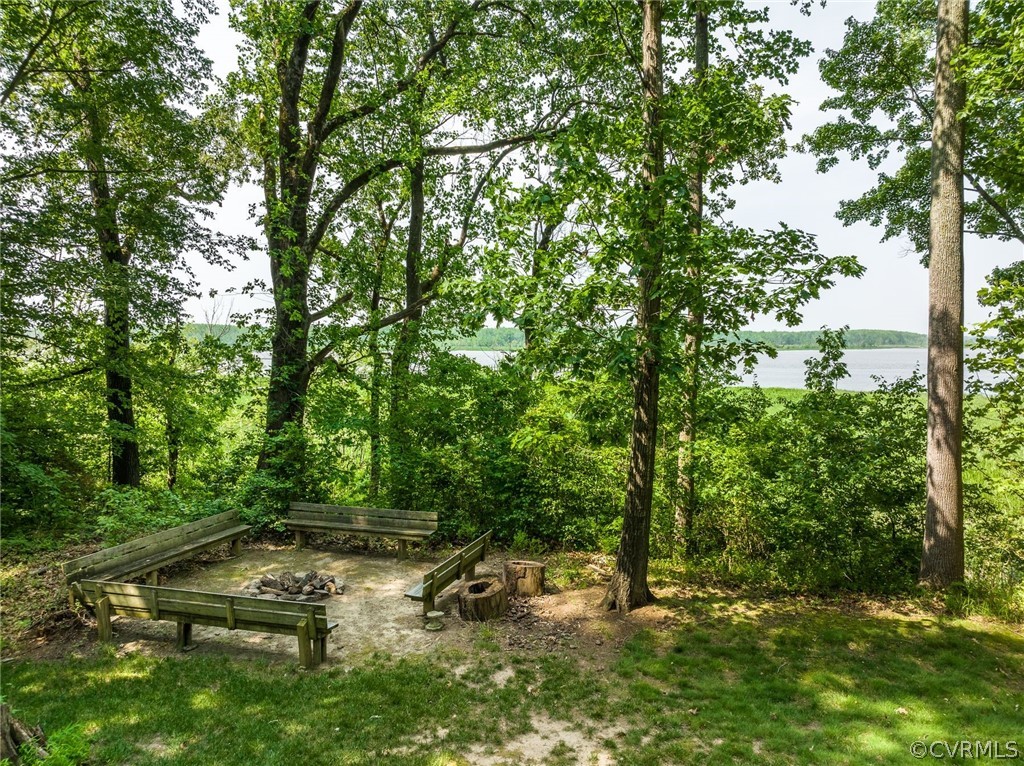 271 John Tyler Memorial Highway