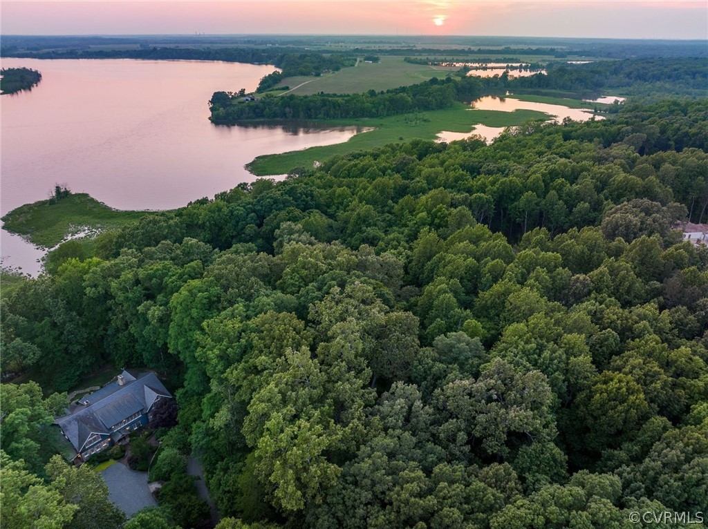 271 John Tyler Memorial Highway