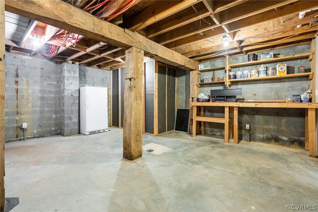 271 John Tyler Memorial Highway