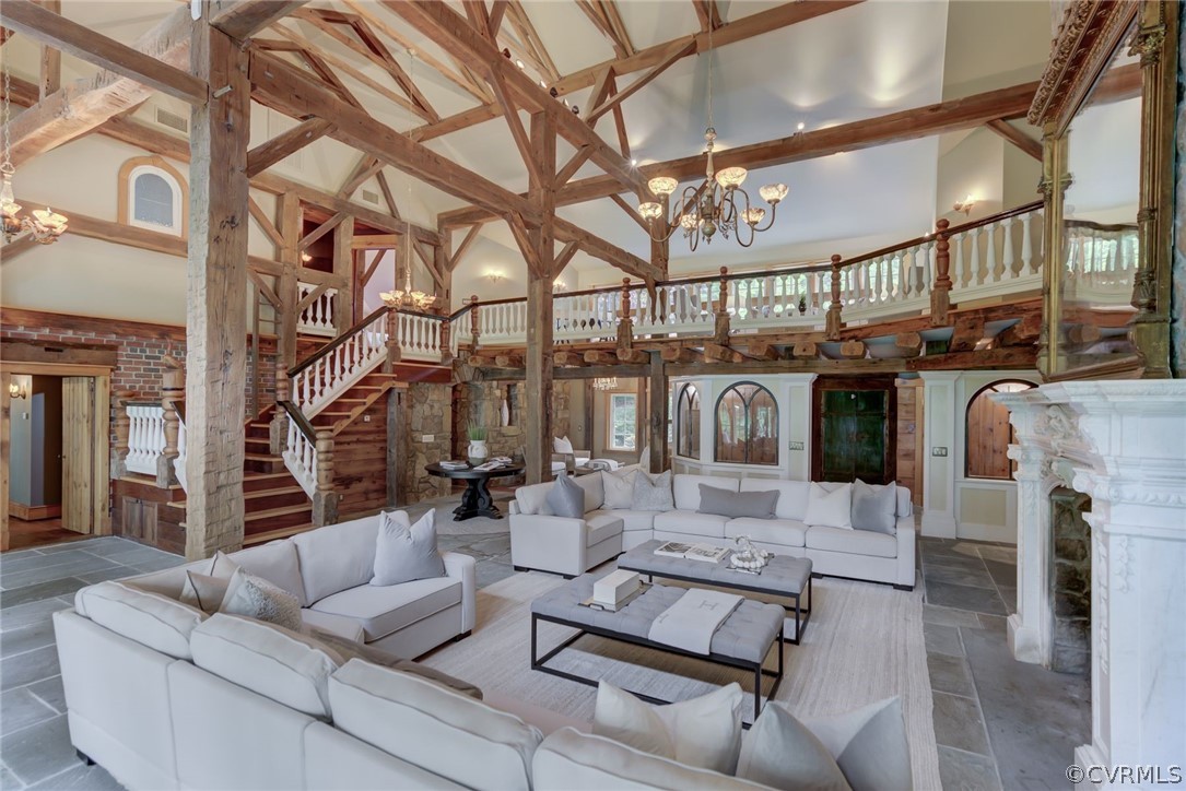 271 John Tyler Memorial Highway