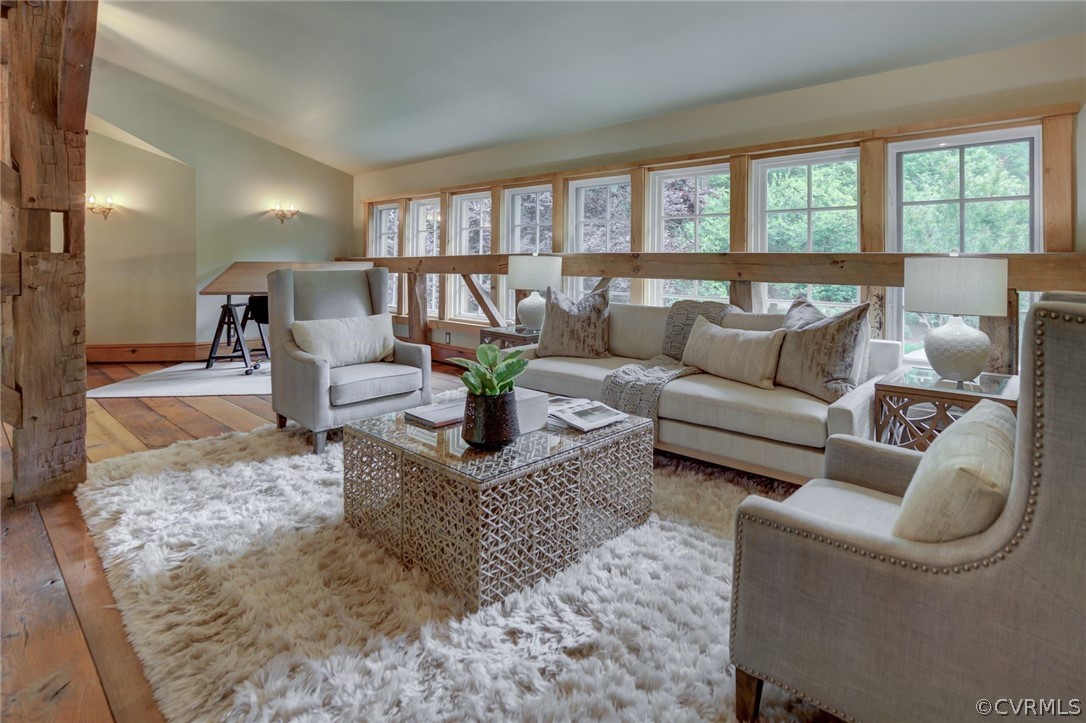 271 John Tyler Memorial Highway