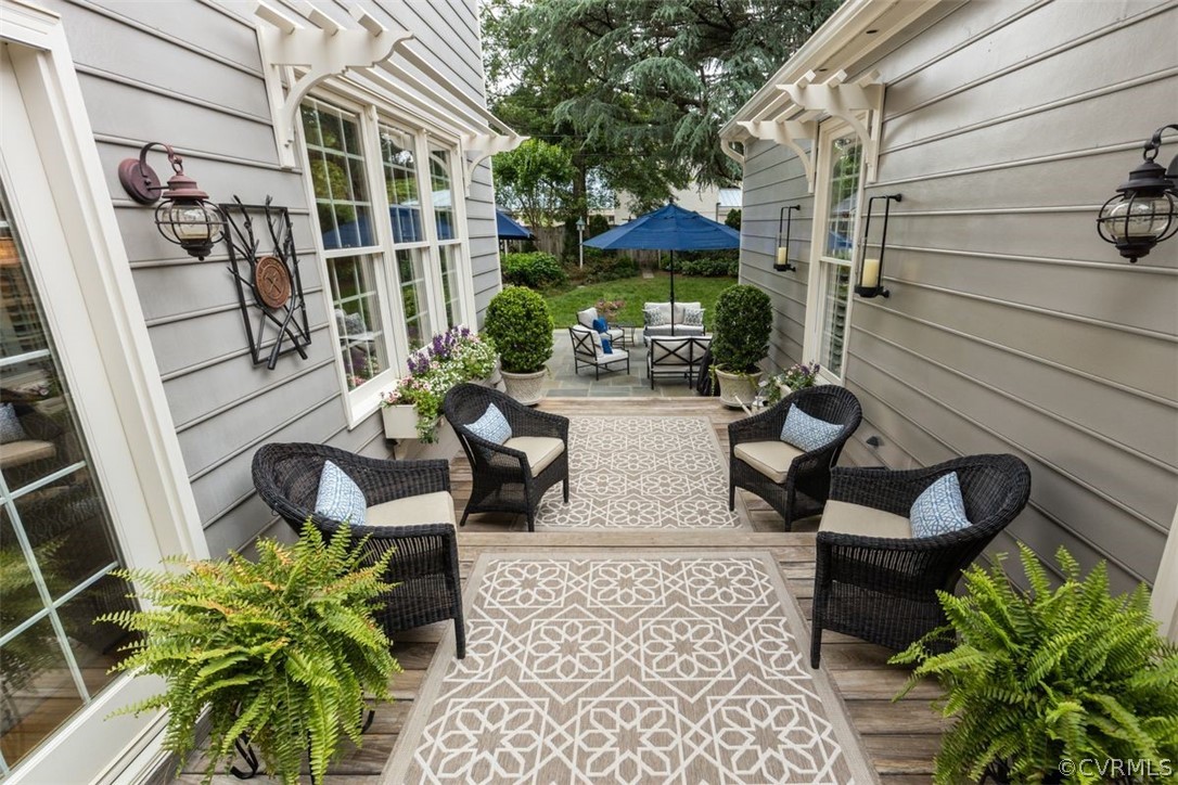 4228 Kingcrest Parkway