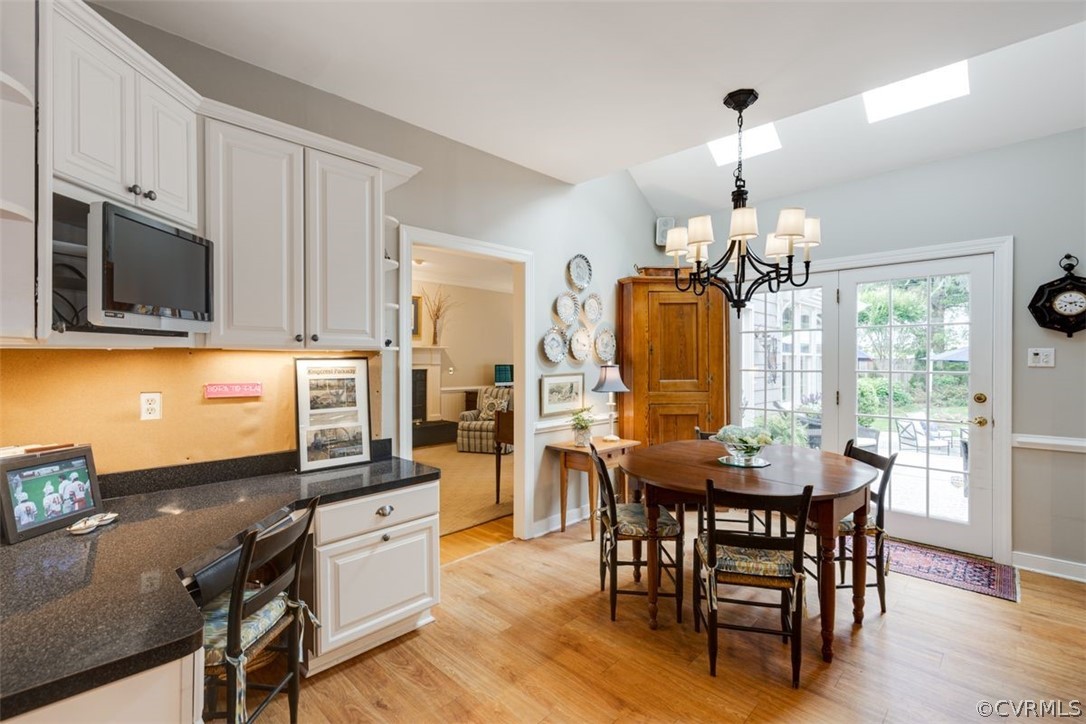 4228 Kingcrest Parkway