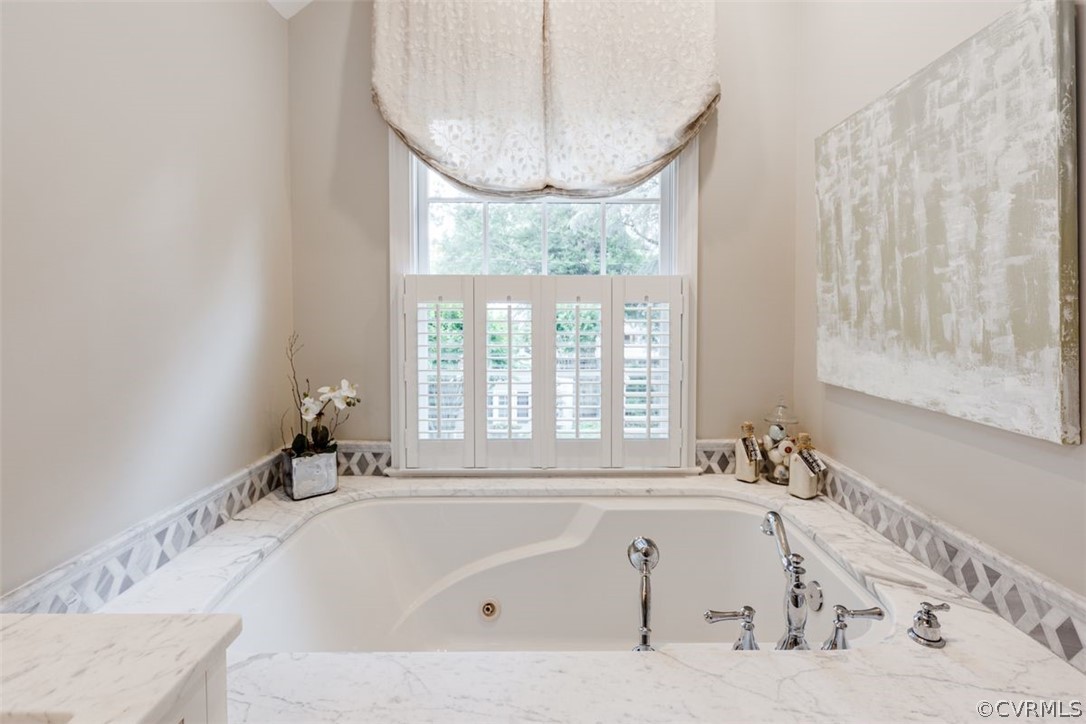 4228 Kingcrest Parkway