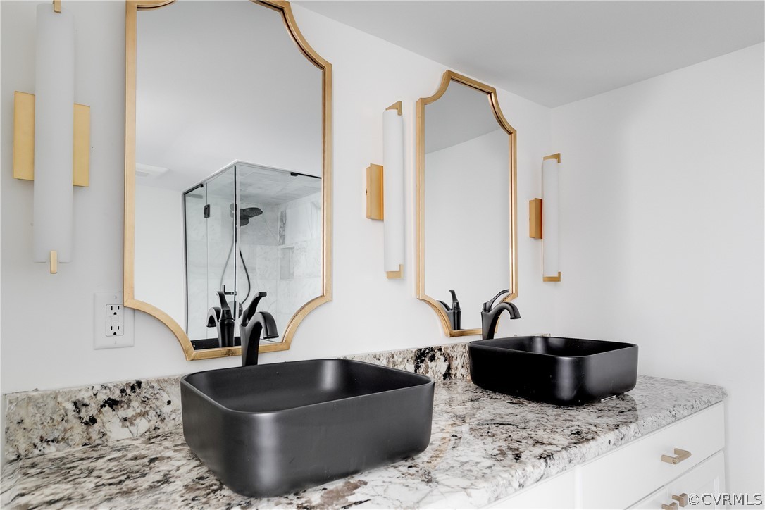 353 N Mooreland Road