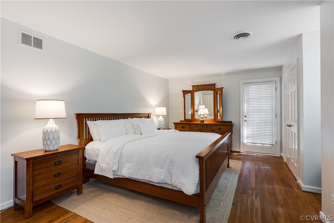 2801 River Oaks Drive