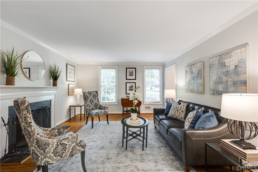 2801 River Oaks Drive