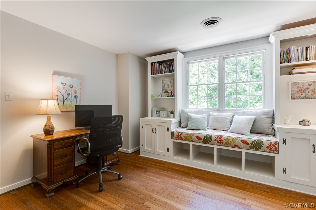 2801 River Oaks Drive