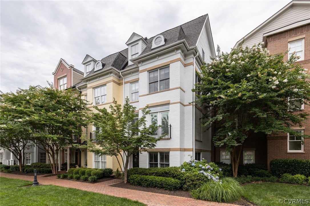 1203 Byrd Avenue Unit: 1203