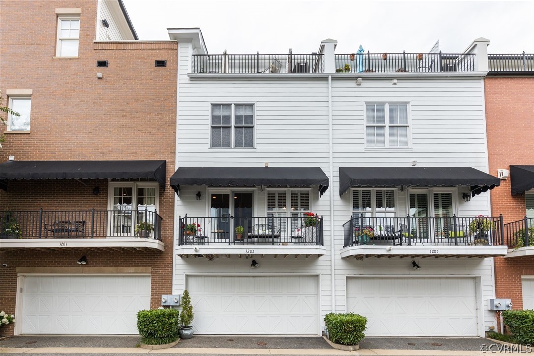 1203 Byrd Avenue Unit: 1203