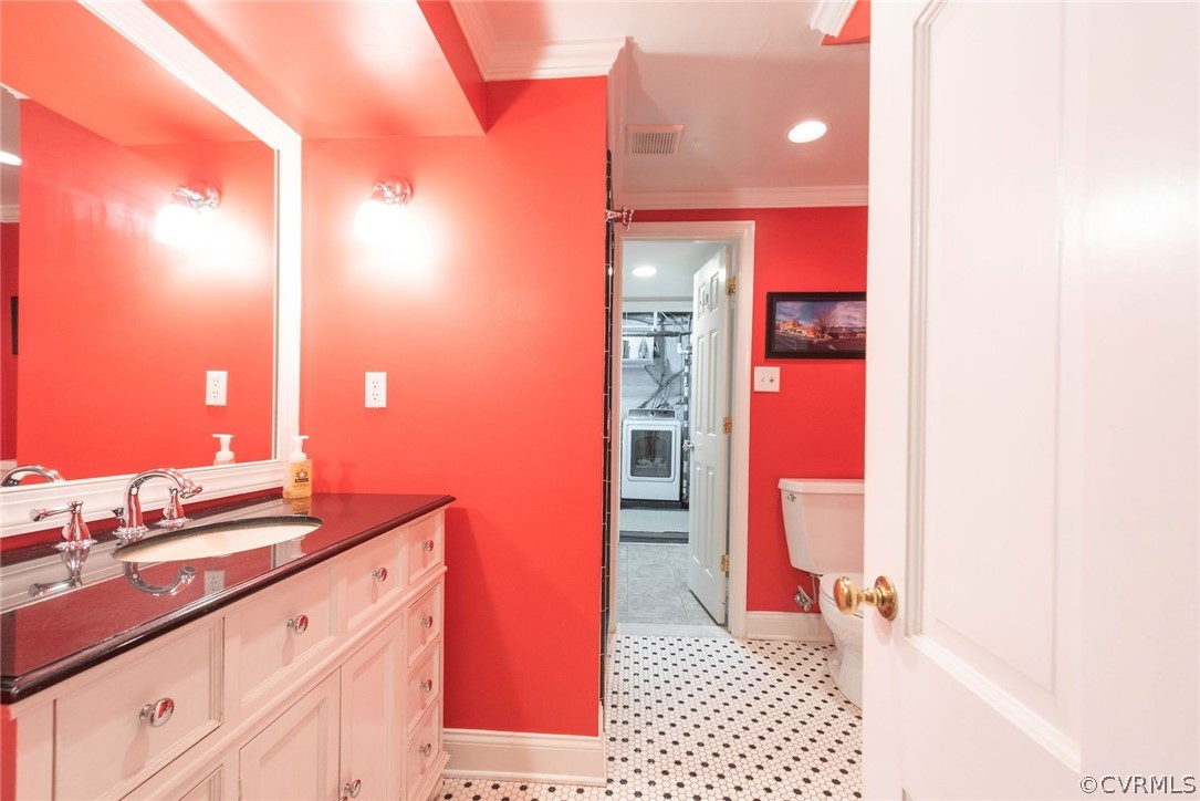 3333 W Franklin Street