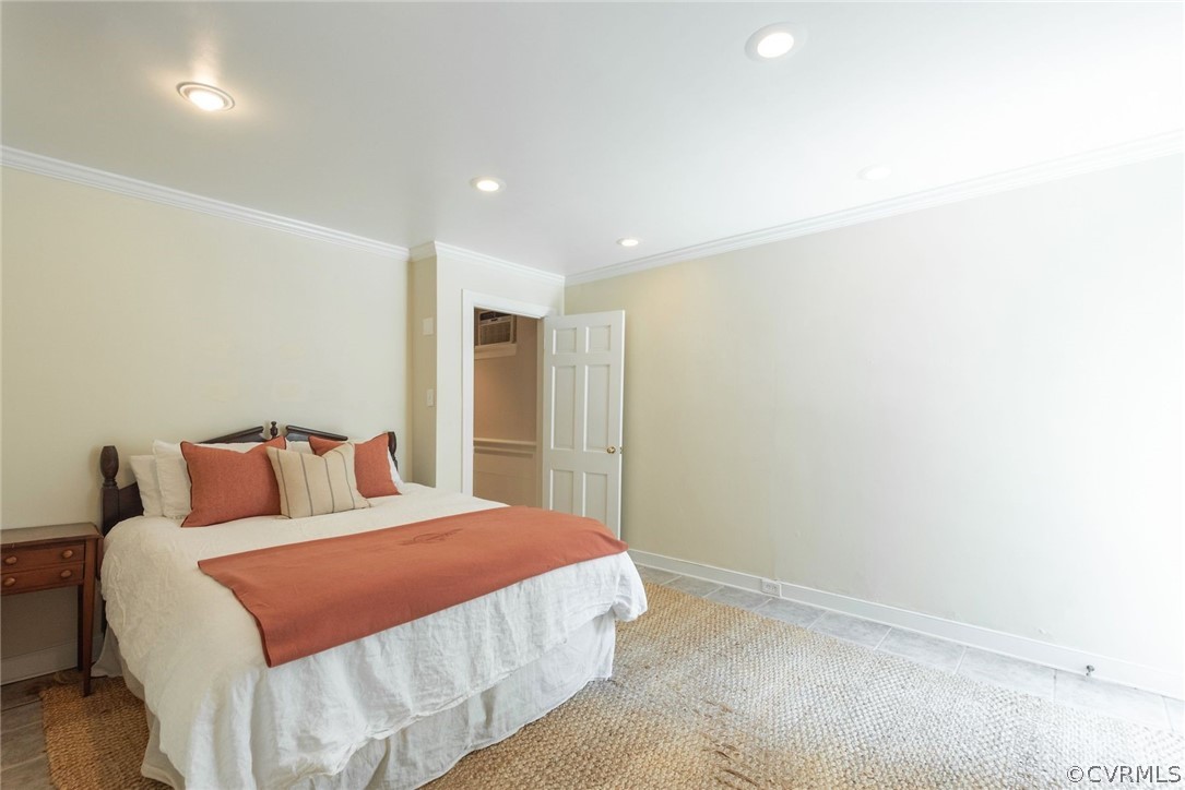 3333 W Franklin Street