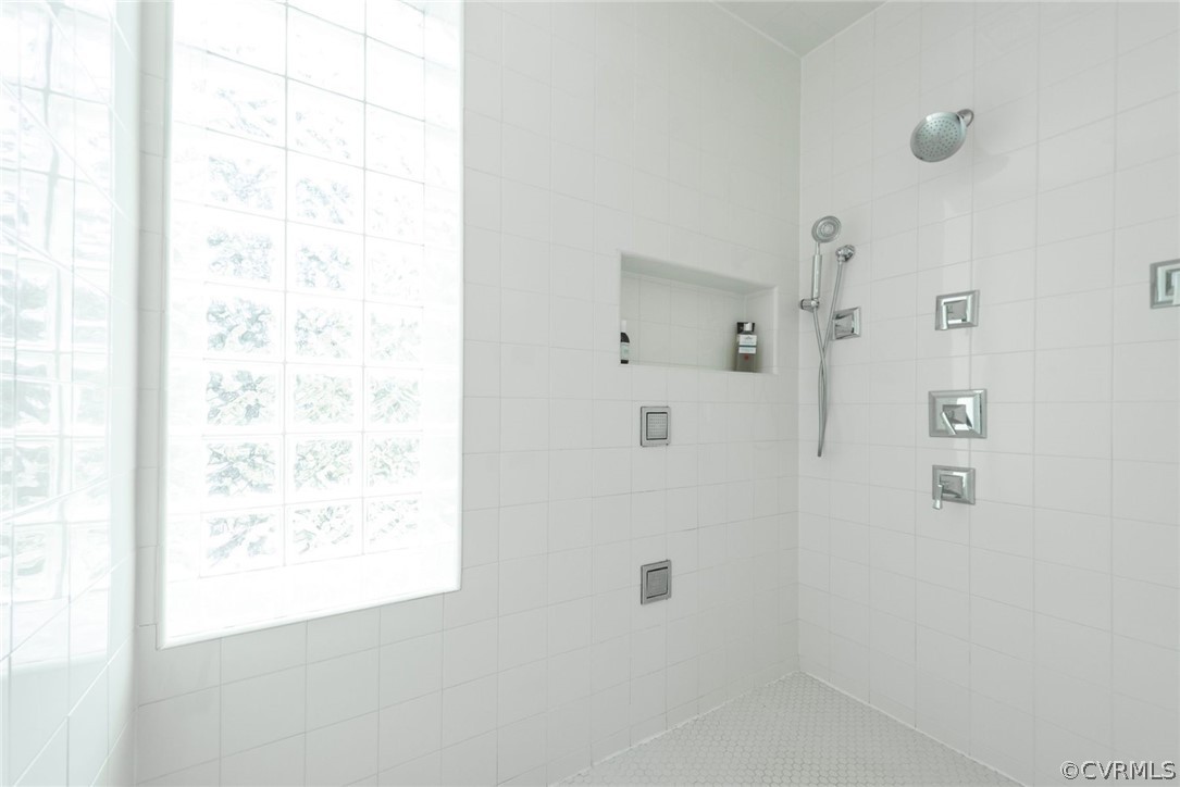 3333 W Franklin Street