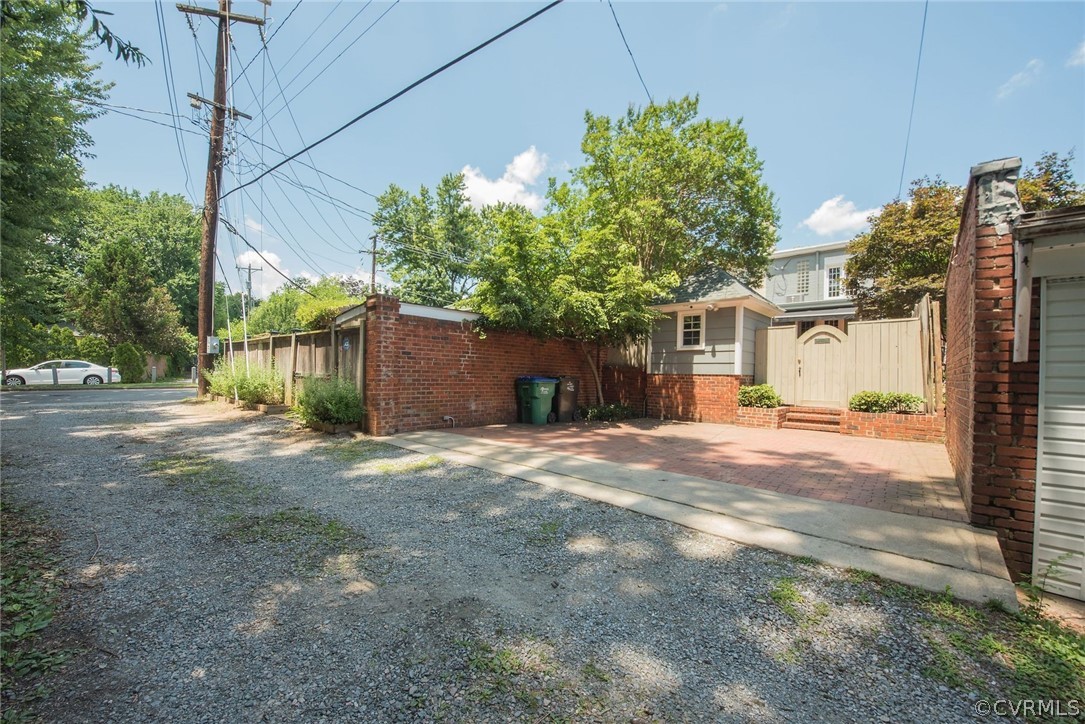 3333 W Franklin Street