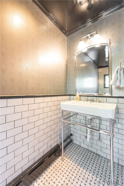 3333 W Franklin Street