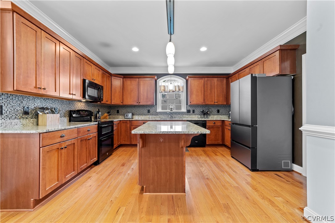 2825 Bayfront Way