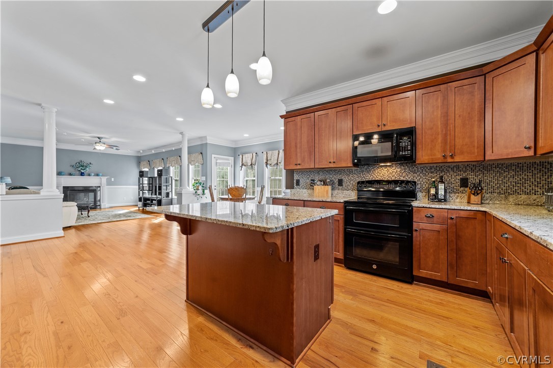2825 Bayfront Way