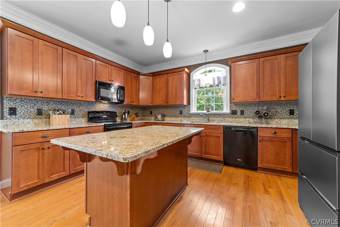 2825 Bayfront Way